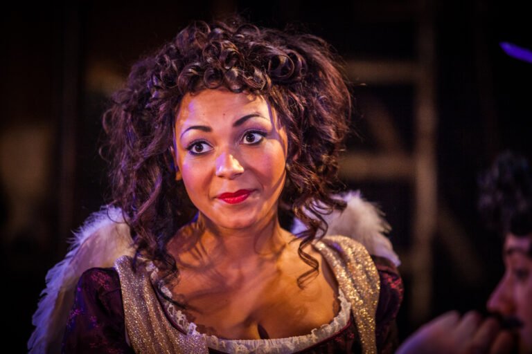 Compleat Female Stage Beauty
